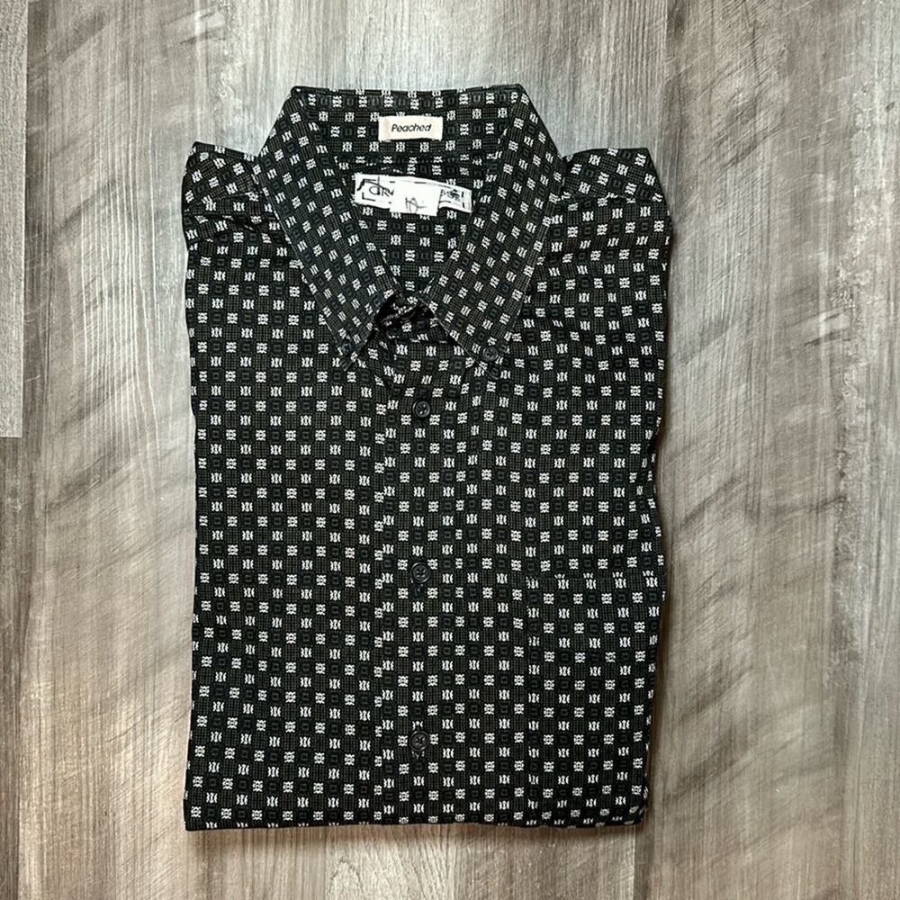 Crossings Peached Long Sleeve Button Down - Large